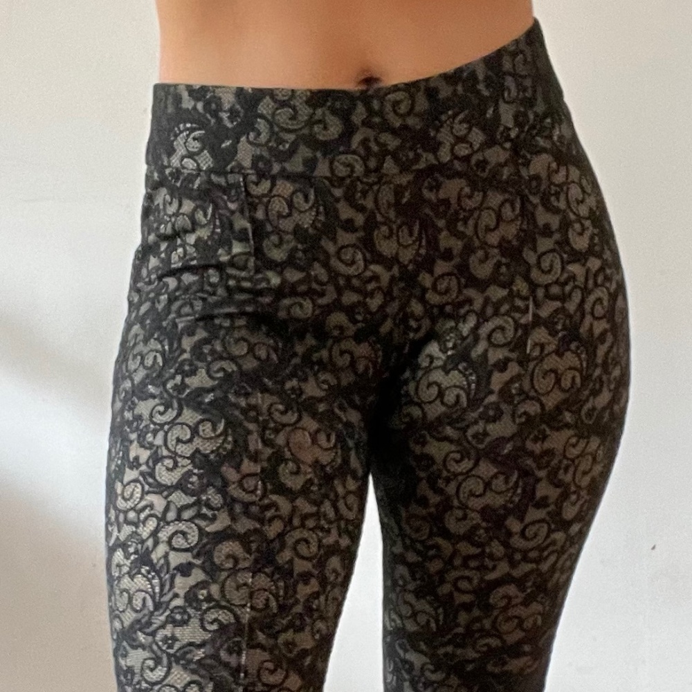 stretchy pants